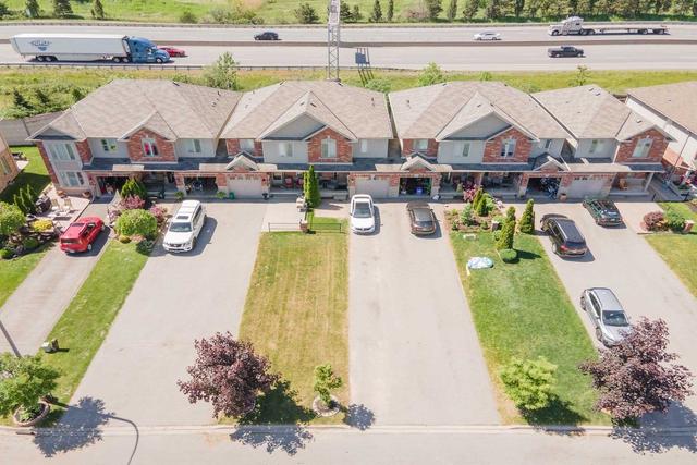 67 Sumner Cres, House attached with 3 bedrooms, 3 bathrooms and 5 parking in Grimsby ON | Image 35