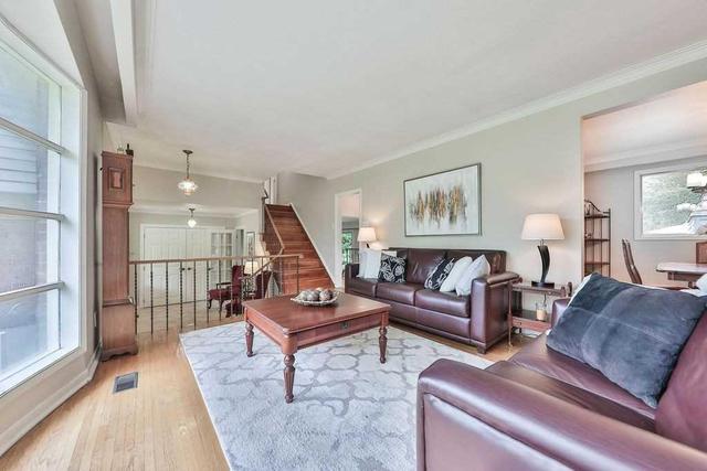 1453 Shamrock Lane, House detached with 4 bedrooms, 3 bathrooms and 6 parking in Oakville ON | Image 3