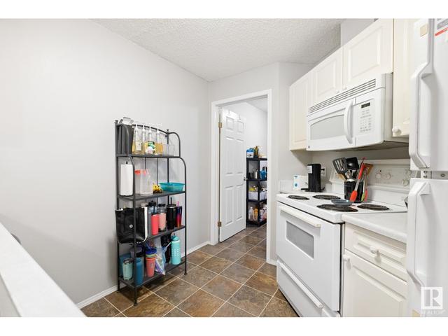 11 - 10331 106 St Nw, Condo with 2 bedrooms, 2 bathrooms and 1 parking in Edmonton AB | Image 6