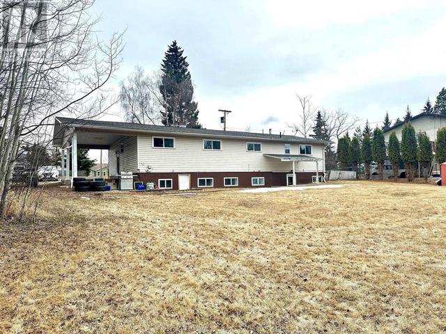 345 Redfern Drive, House detached with 5 bedrooms, 3 bathrooms and null parking in Vanderhoof BC | Image 5