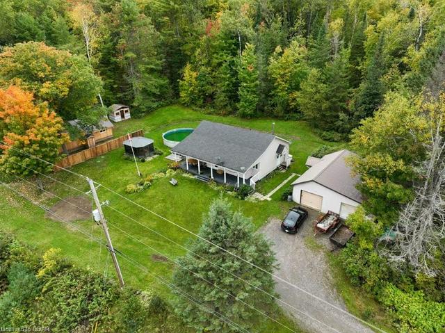 18776 Hwy 41, House detached with 3 bedrooms, 2 bathrooms and 8 parking in Addington Highlands ON | Image 41