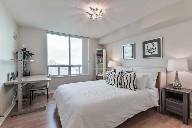 2729 - 68 Corporate Dr, Condo with 2 bedrooms, 2 bathrooms and 1 parking in Toronto ON | Image 7