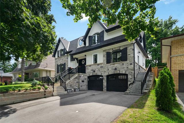 17 Hill Garden Rd, House detached with 5 bedrooms, 5 bathrooms and 8 parking in Toronto ON | Image 12