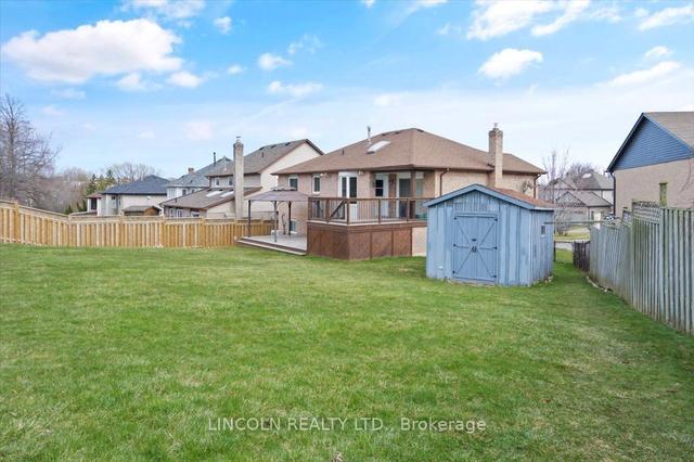 623 Dunrobin Crt, House detached with 3 bedrooms, 3 bathrooms and 6 parking in Oshawa ON | Image 11