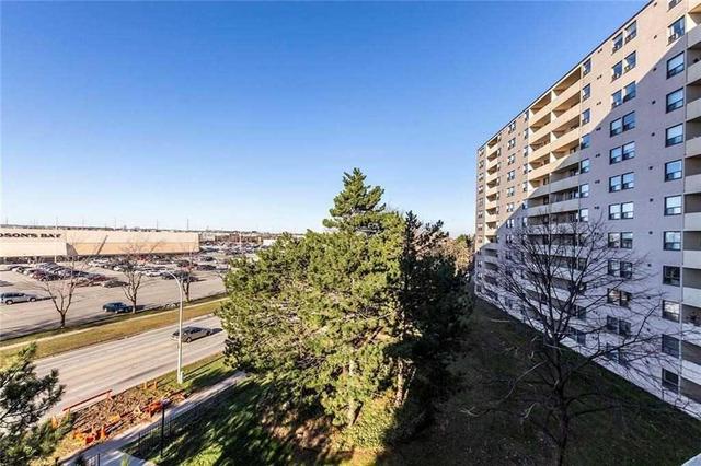 700 Dynes Rd, Condo with 2 bedrooms, 2 bathrooms and 1 parking in Burlington ON | Image 20