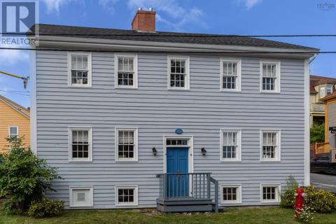 137 Pelham Street, House detached with 2 bedrooms, 3 bathrooms and null parking in Lunenburg NS | Card Image