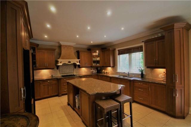 33 Noranda Dr, House detached with 4 bedrooms, 6 bathrooms and 5 parking in Toronto ON | Image 3