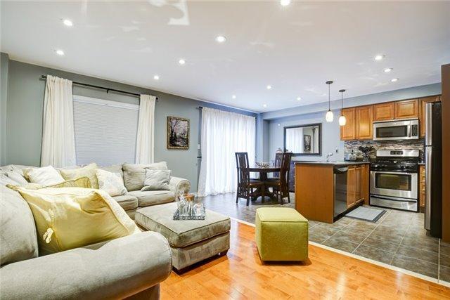 17 Carpendale Cres, House semidetached with 3 bedrooms, 3 bathrooms and 2 parking in Ajax ON | Image 7