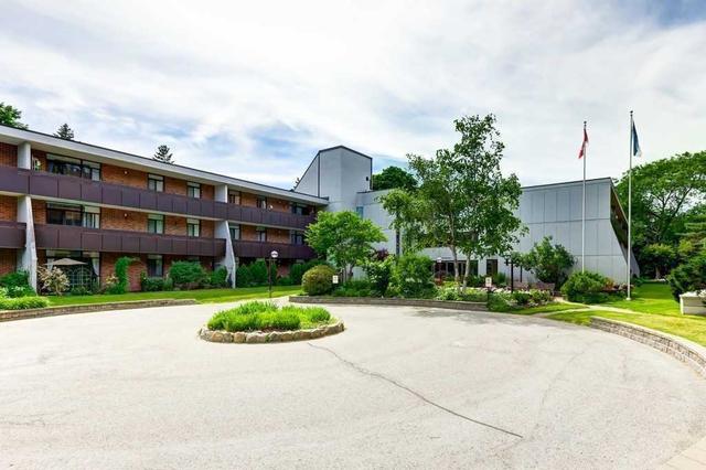 2-104 - 50 Old Kingston Rd, Condo with 2 bedrooms, 1 bathrooms and 1 parking in Toronto ON | Image 9