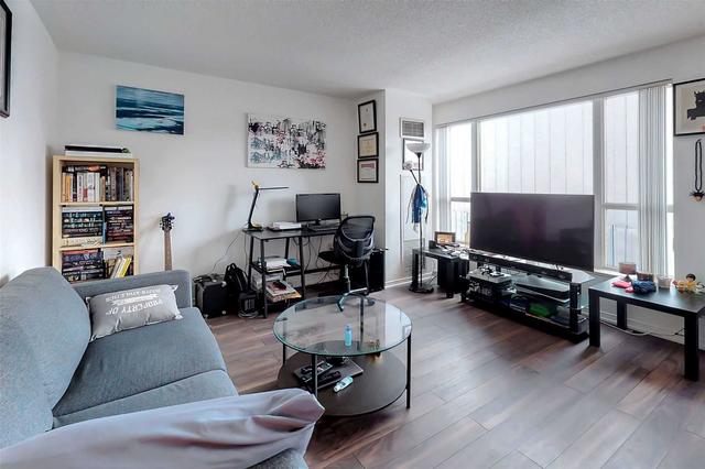 1504 - 909 Bay St, Condo with 0 bedrooms, 1 bathrooms and 1 parking in Toronto ON | Image 18