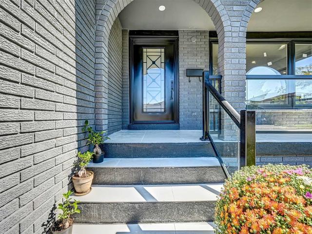 470 Louis Dr, House detached with 5 bedrooms, 6 bathrooms and 6 parking in Mississauga ON | Image 23