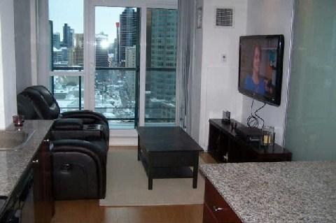 2305 - 1 Scott St, Condo with 1 bedrooms, 1 bathrooms and null parking in Toronto ON | Image 1