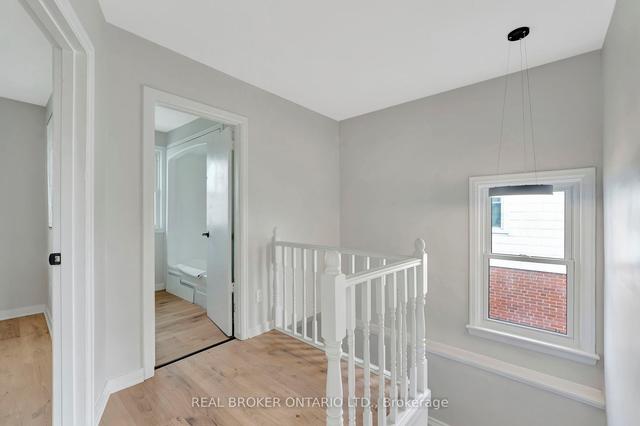221 East 14th St, House detached with 3 bedrooms, 2 bathrooms and 1 parking in Hamilton ON | Image 5