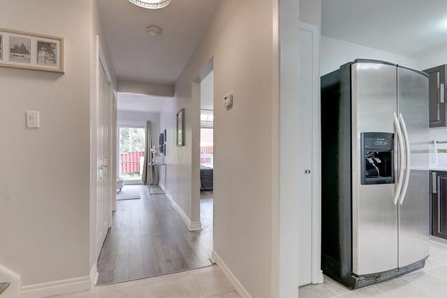 809 Military Tr, Townhouse with 3 bedrooms, 3 bathrooms and 1 parking in Toronto ON | Image 23