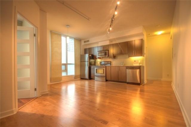 502 - 18 Harbour St, Condo with 1 bedrooms, 1 bathrooms and 1 parking in Toronto ON | Image 4