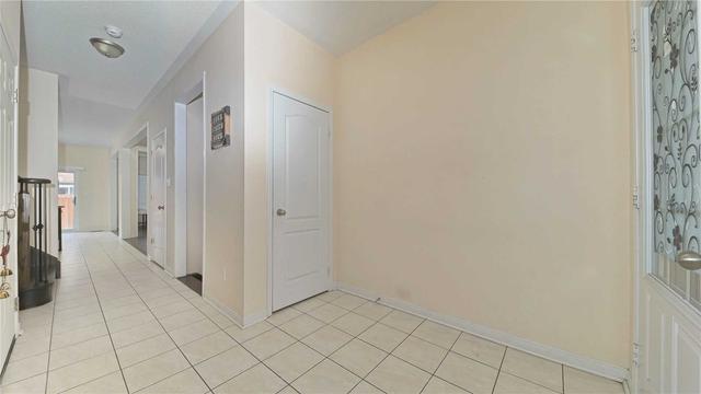 16 Thornapple St, House semidetached with 4 bedrooms, 4 bathrooms and 2 parking in Brampton ON | Image 32