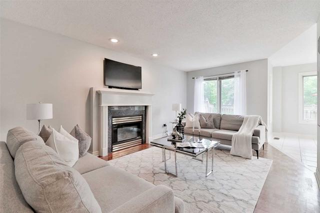 7559 Kipling Ave, House detached with 5 bedrooms, 4 bathrooms and 8 parking in Vaughan ON | Image 9