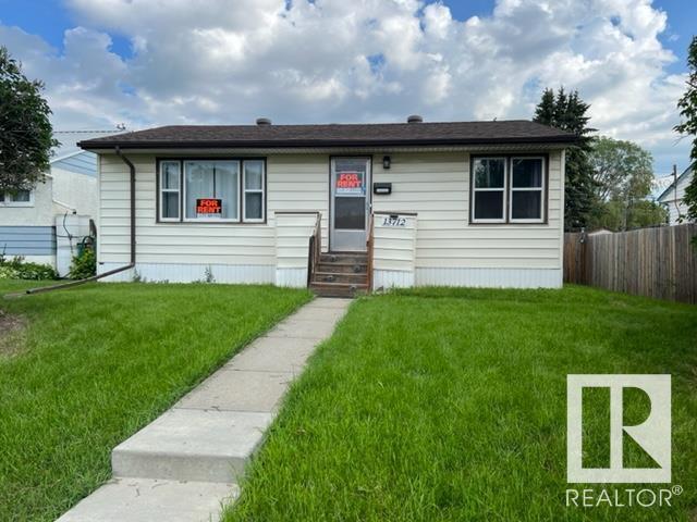 13712 118 Av Nw, House detached with 4 bedrooms, 2 bathrooms and null parking in Edmonton AB | Image 1