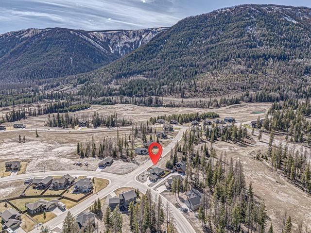 2264 Black Hawk Drive, House detached with 3 bedrooms, 3 bathrooms and null parking in Sparwood BC | Image 68
