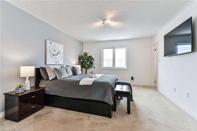 52 Isaac Devins Blvd, House semidetached with 3 bedrooms, 4 bathrooms and 3 parking in Toronto ON | Image 5
