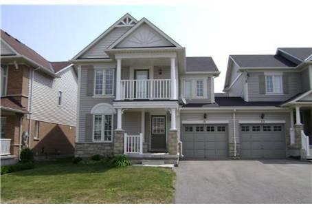 31 Succession Cres, House attached with 3 bedrooms, 3 bathrooms and 2 parking in Barrie ON | Image 1