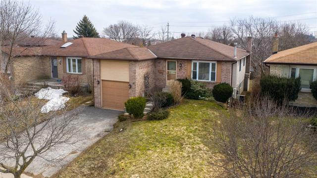47 Hickling Tr, House detached with 3 bedrooms, 2 bathrooms and 4 parking in Barrie ON | Image 1