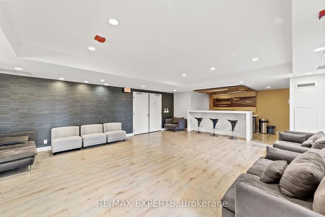 1124 - 15 James Finlay Way, Condo with 1 bedrooms, 2 bathrooms and 1 parking in Toronto ON | Image 14