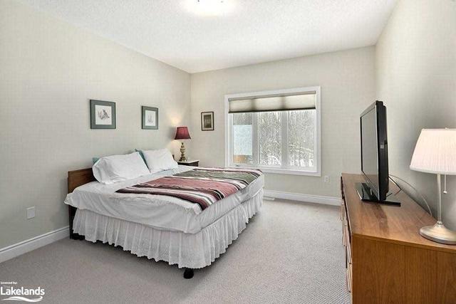52 Kari Cres, Condo with 2 bedrooms, 3 bathrooms and 4 parking in Collingwood ON | Image 10