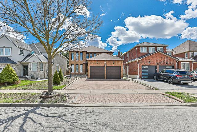 21 Taplane Dr, House detached with 4 bedrooms, 4 bathrooms and 6 parking in Markham ON | Image 1