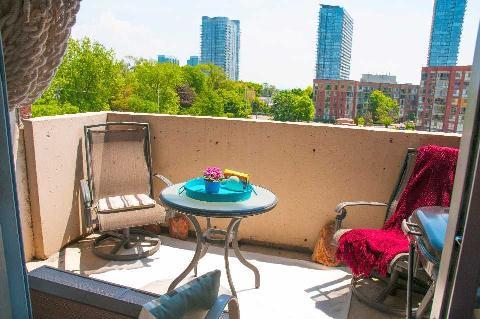 308 - 60 Southport St, Condo with 2 bedrooms, 2 bathrooms and 1 parking in Toronto ON | Image 13