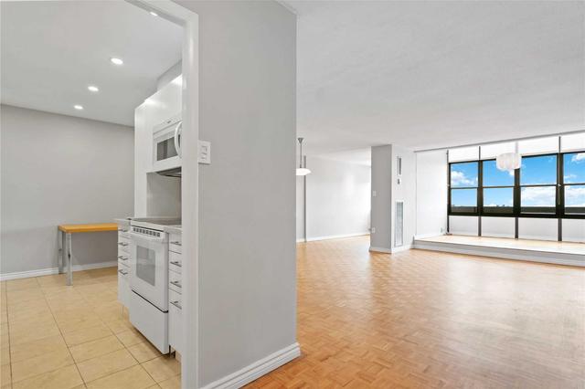ph05 - 625 The West Mall, Condo with 3 bedrooms, 2 bathrooms and 1 parking in Toronto ON | Image 4