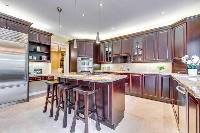 2456 Bon Echo Dr, House detached with 4 bedrooms, 4 bathrooms and 2 parking in Oakville ON | Image 8