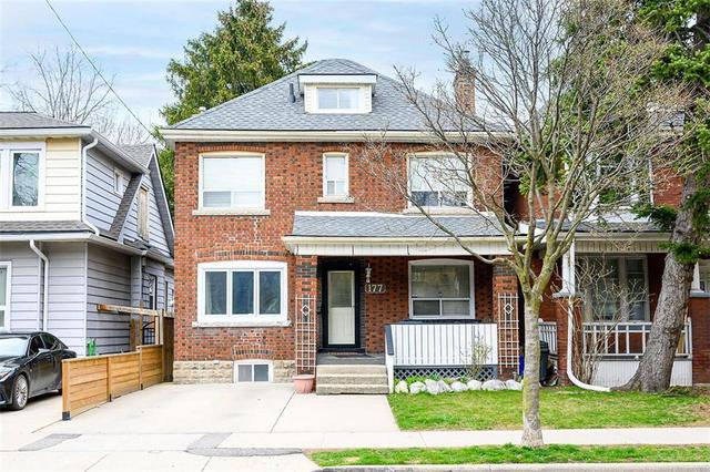 177 Maplewood Avenue, House detached with 4 bedrooms, 2 bathrooms and 6 parking in Hamilton ON | Image 1