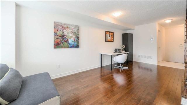4566 16th Ave, House attached with 3 bedrooms, 3 bathrooms and 1 parking in Markham ON | Image 5