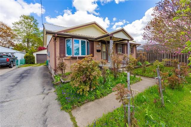 80 Meadowlily Road N, House detached with 2 bedrooms, 2 bathrooms and 5 parking in London ON | Image 3