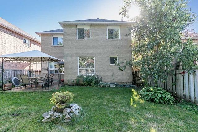 18 Twiss Dr, House detached with 3 bedrooms, 2 bathrooms and 4 parking in Barrie ON | Image 13