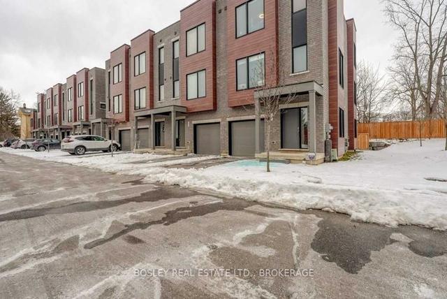 10 - 107 Concession St, Townhouse with 3 bedrooms, 3 bathrooms and 2 parking in Cambridge ON | Image 12