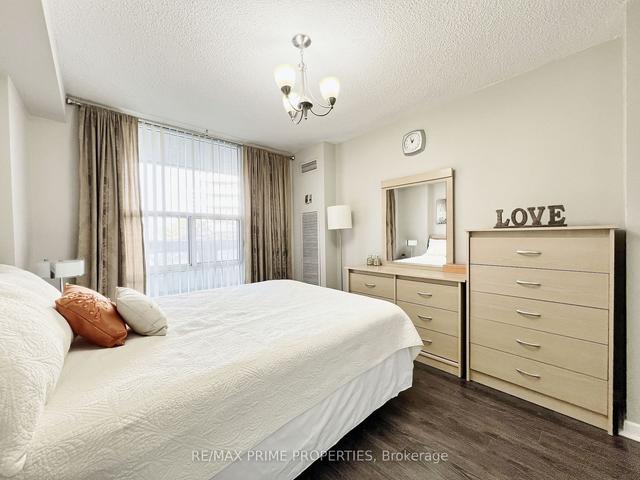 401 - 60 Inverlochy Blvd, Condo with 3 bedrooms, 2 bathrooms and 1 parking in Markham ON | Image 9