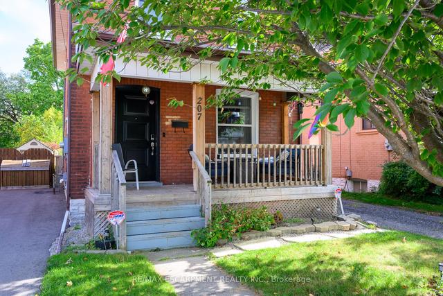 207 Rawdon St, House detached with 3 bedrooms, 1 bathrooms and 4 parking in Brantford ON | Image 23
