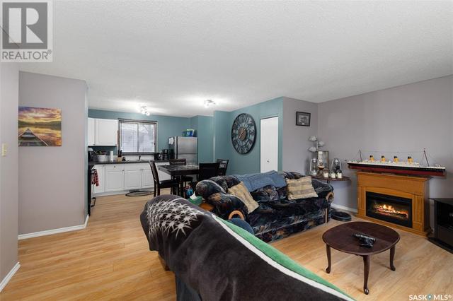 117 Fisher Crescent, House detached with 3 bedrooms, 2 bathrooms and null parking in Saskatoon SK | Image 3