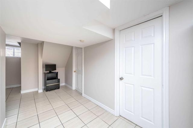 4 Burlington St, House detached with 3 bedrooms, 3 bathrooms and 6 parking in Mississauga ON | Image 15