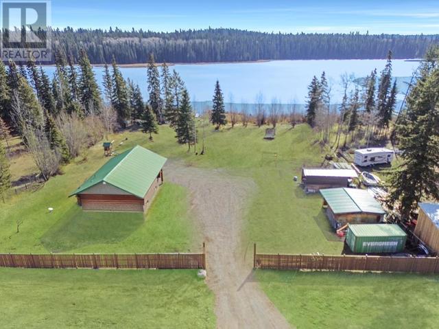 3364 Horsefly Road, House detached with 3 bedrooms, 2 bathrooms and null parking in Cariboo F BC | Image 1