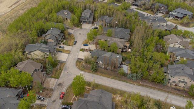 119 Wentwillow Lane Sw, House detached with 5 bedrooms, 3 bathrooms and 6 parking in Calgary AB | Image 11