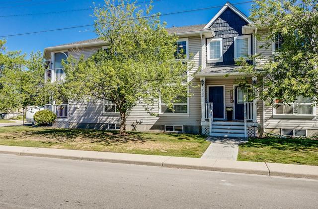 2504 72 Avenue Se, Home with 2 bedrooms, 1 bathrooms and 1 parking in Calgary AB | Image 6