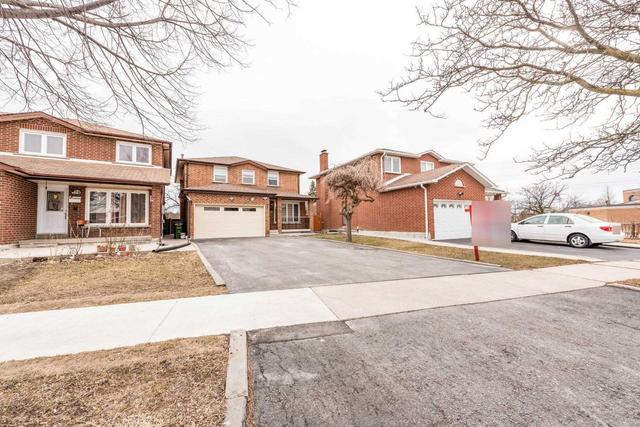 71 Cassis Dr, House detached with 4 bedrooms, 5 bathrooms and 5 parking in Toronto ON | Image 12