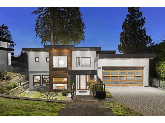 563 Alpine Court, House detached with 7 bedrooms, 6 bathrooms and null parking in North Vancouver BC | Card Image