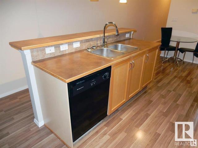 205 - 10503 98 Av Nw, Condo with 1 bedrooms, 1 bathrooms and 1 parking in Edmonton AB | Image 5