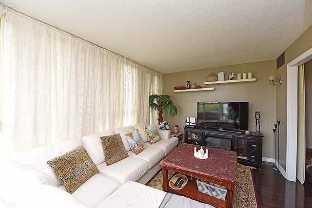 910 - 2091 Hurontario St, Condo with 2 bedrooms, 2 bathrooms and 2 parking in Mississauga ON | Image 14