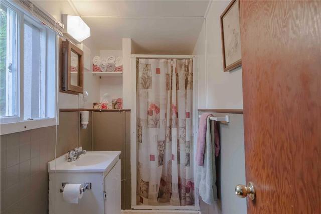 1215 Second Ave N, House detached with 2 bedrooms, 1 bathrooms and 3 parking in South Bruce Peninsula ON | Image 14