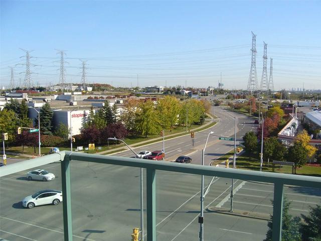 510 - 11 Oneida Cres, Condo with 2 bedrooms, 2 bathrooms and 1 parking in Richmond Hill ON | Image 9